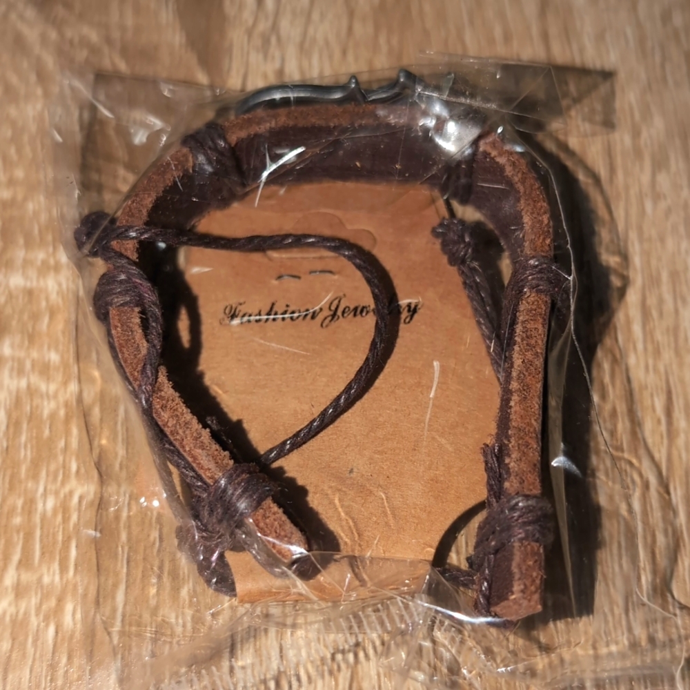 Bracelet - Picture 2 of 3